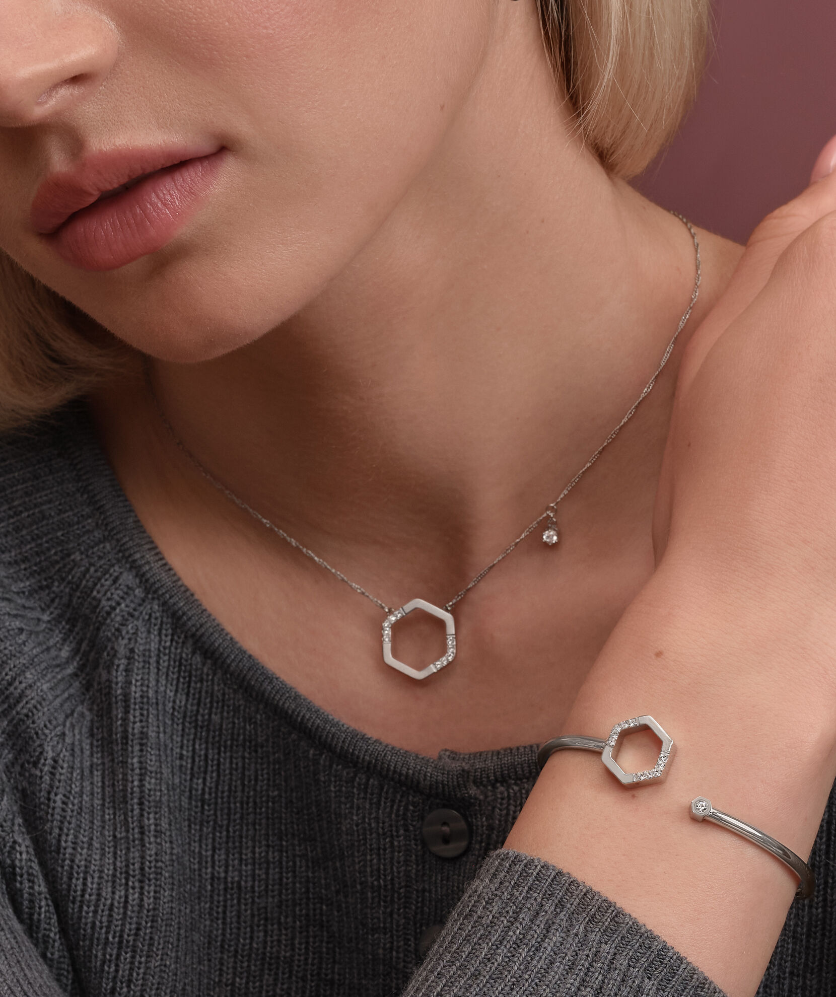 Christinetate.shop24100484VQHD 4